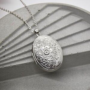 Floral Design Oval Locket Necklace